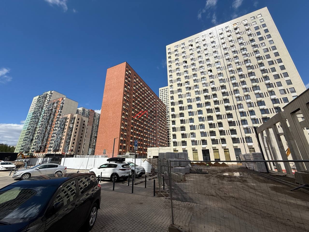 Продажа помещения в ЖК "Митинский лес" 