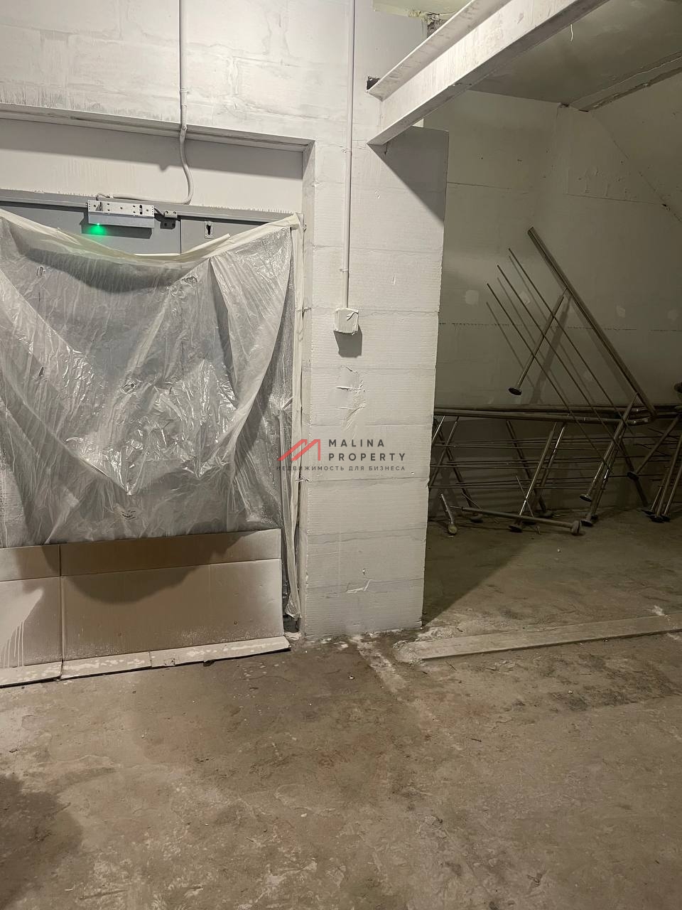 Продажа торгового помещения на выходе из метро