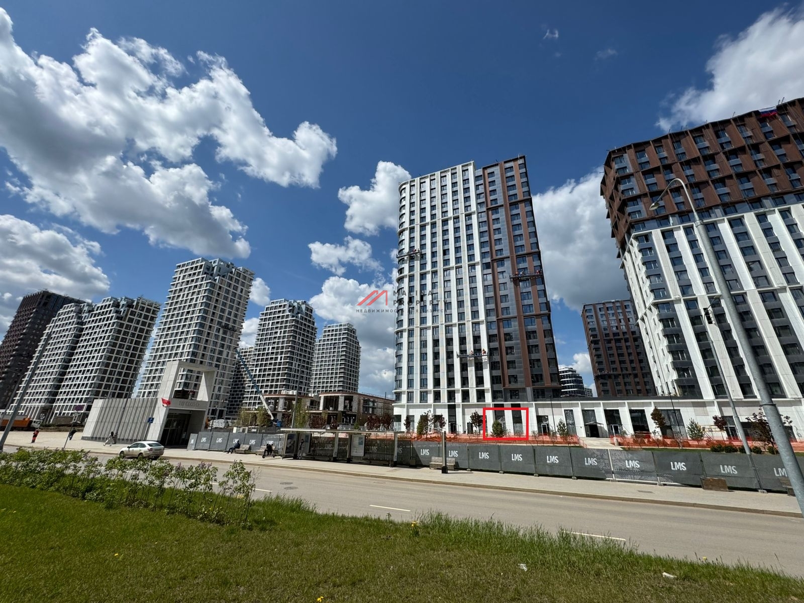 Продажа торгового помещения в ЖК "Остров"