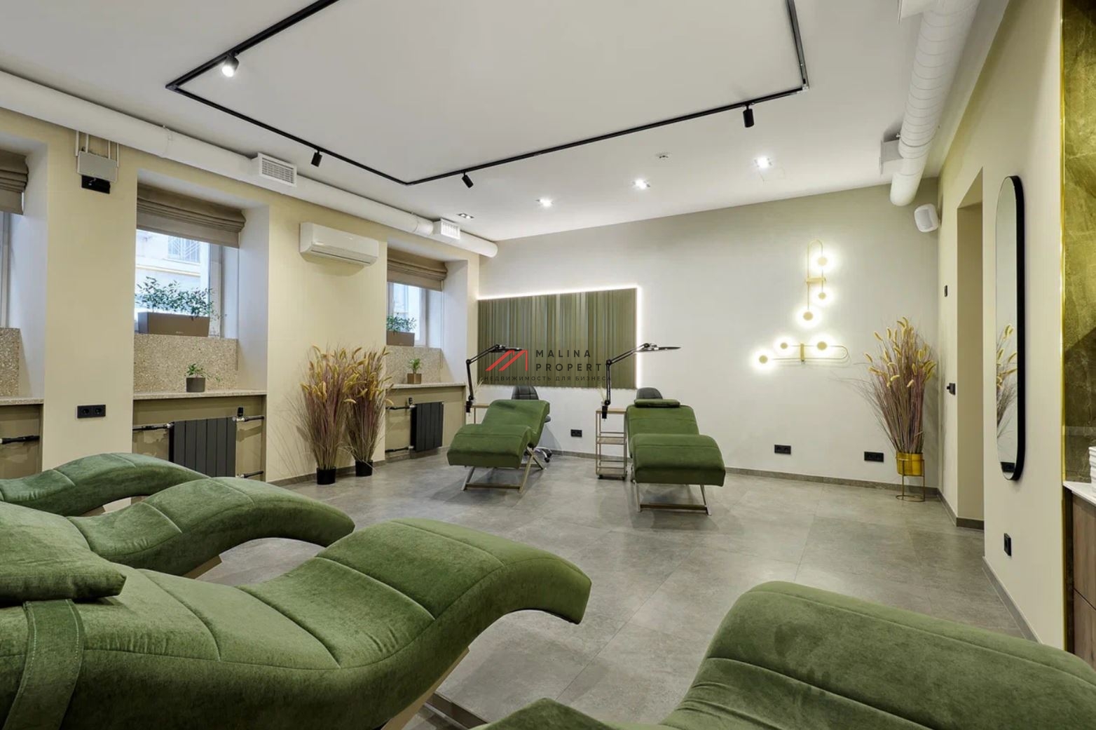 Продажа торгового помещения с арендатором на Тверской