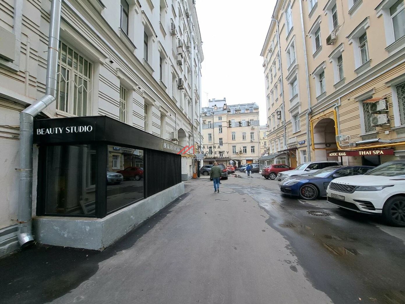 Продажа торгового помещения с арендатором на Тверской