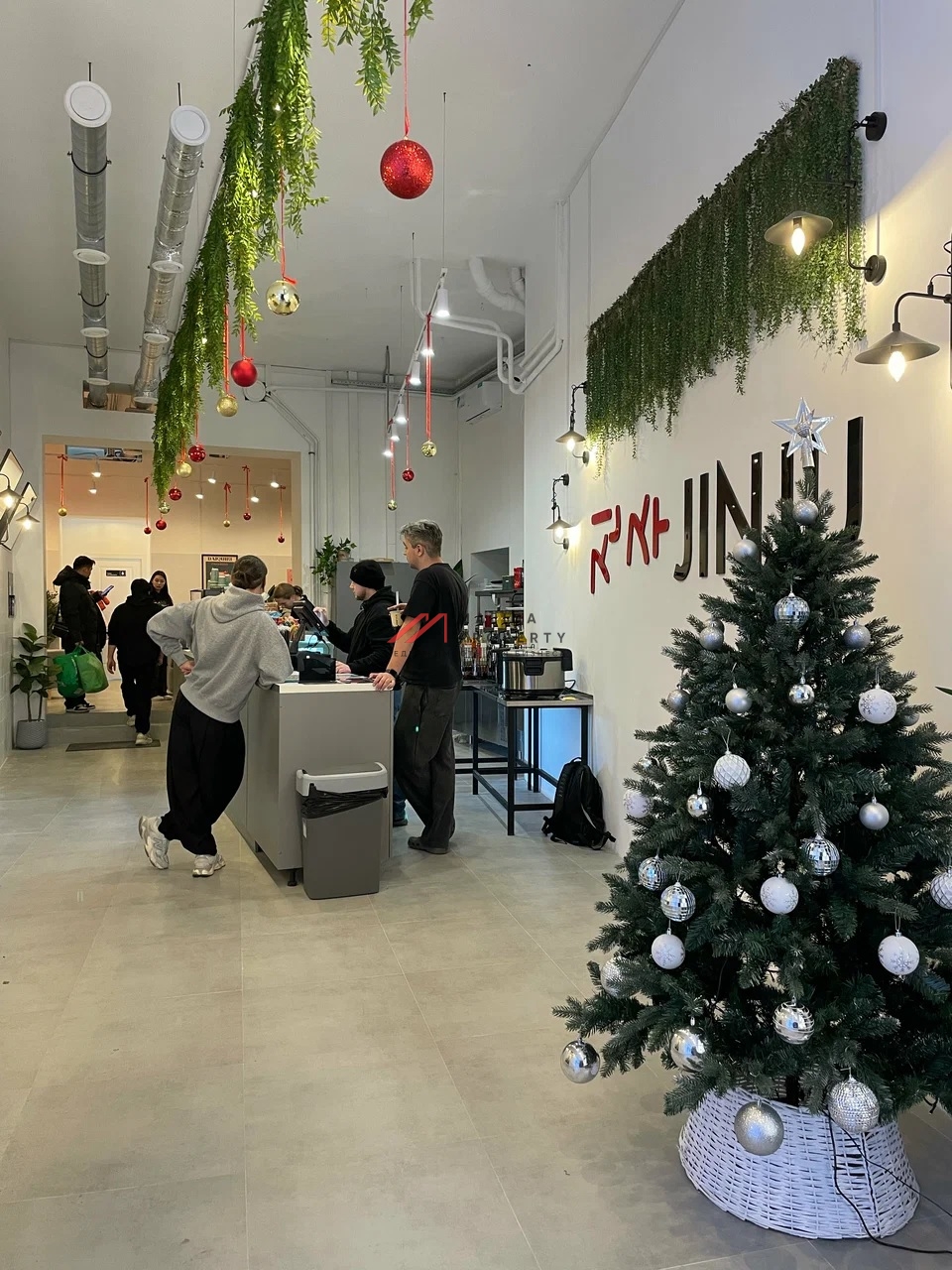 Продажа торгового помещения  у метро Курская