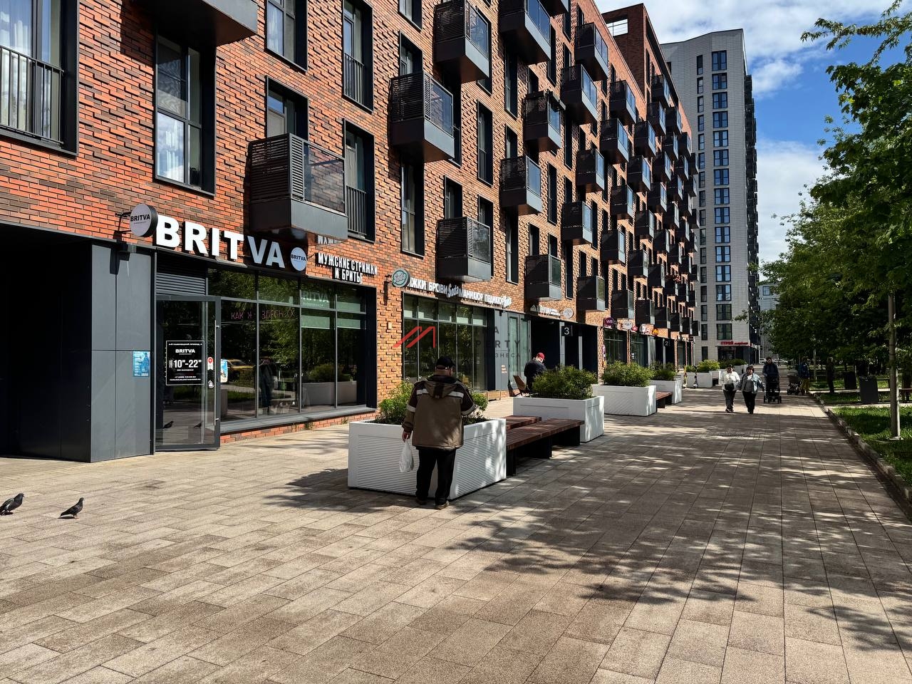 Продажа торгового помещения с арендаторами