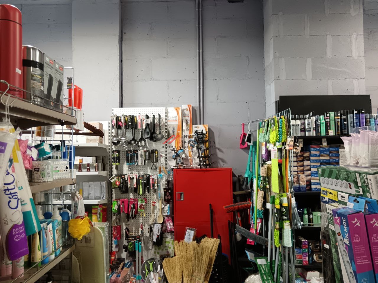 Продажа помещения с арендатором ЗООтовары