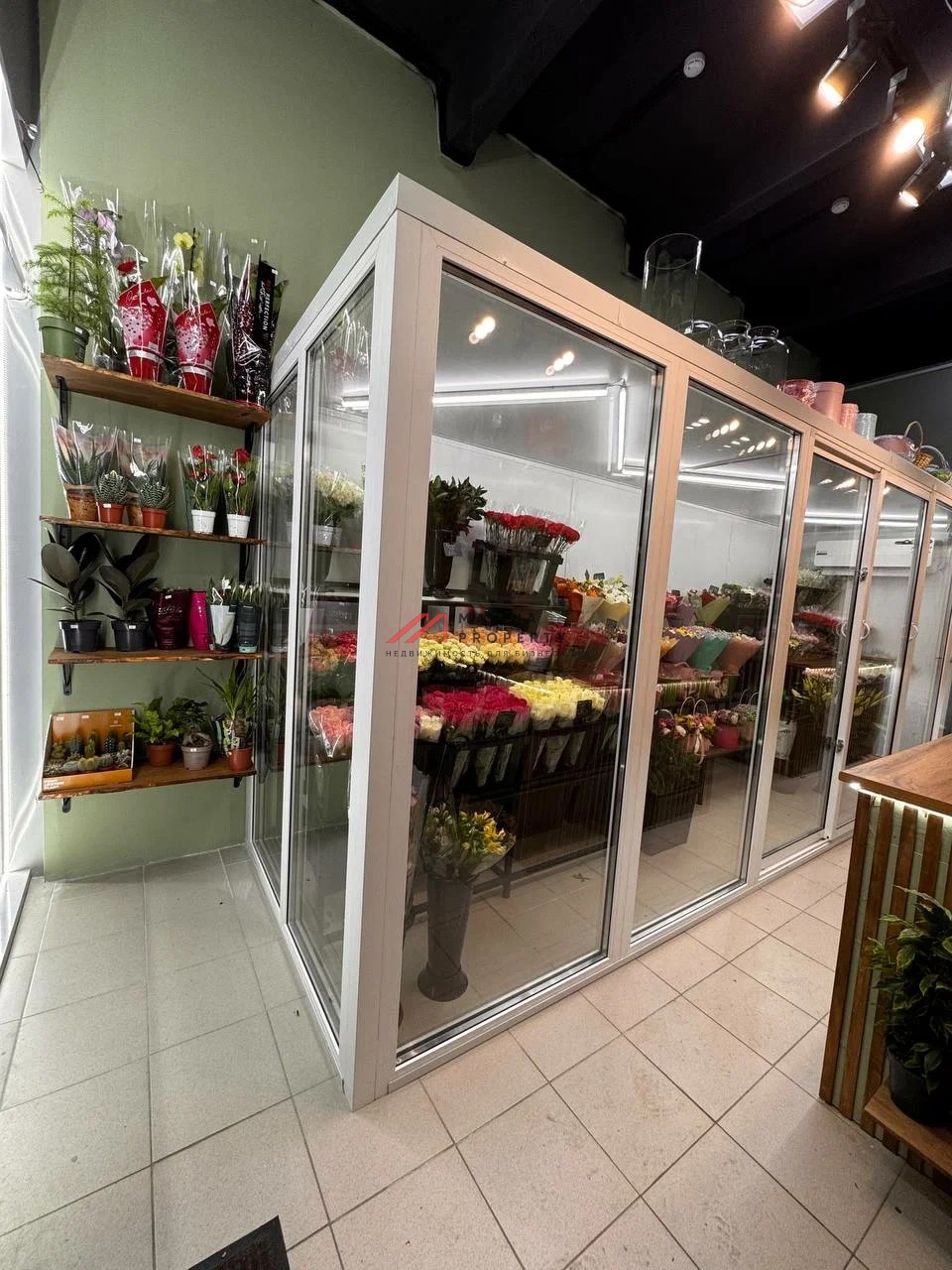 Продажа помещения с арендатором у метро Щелковская