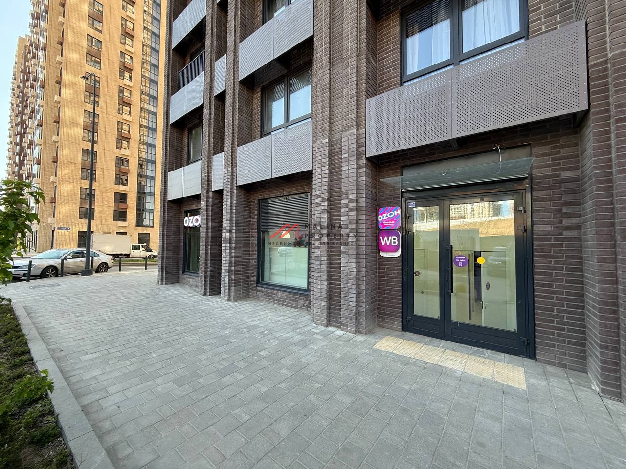 Продажа торгового помещения с сетевыми арендаторами