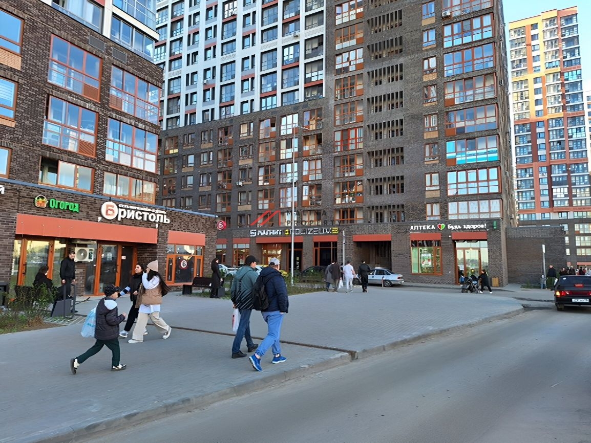 Продажа помещения с арендатором Бристоль в ЖК "Новоград Павлино" 