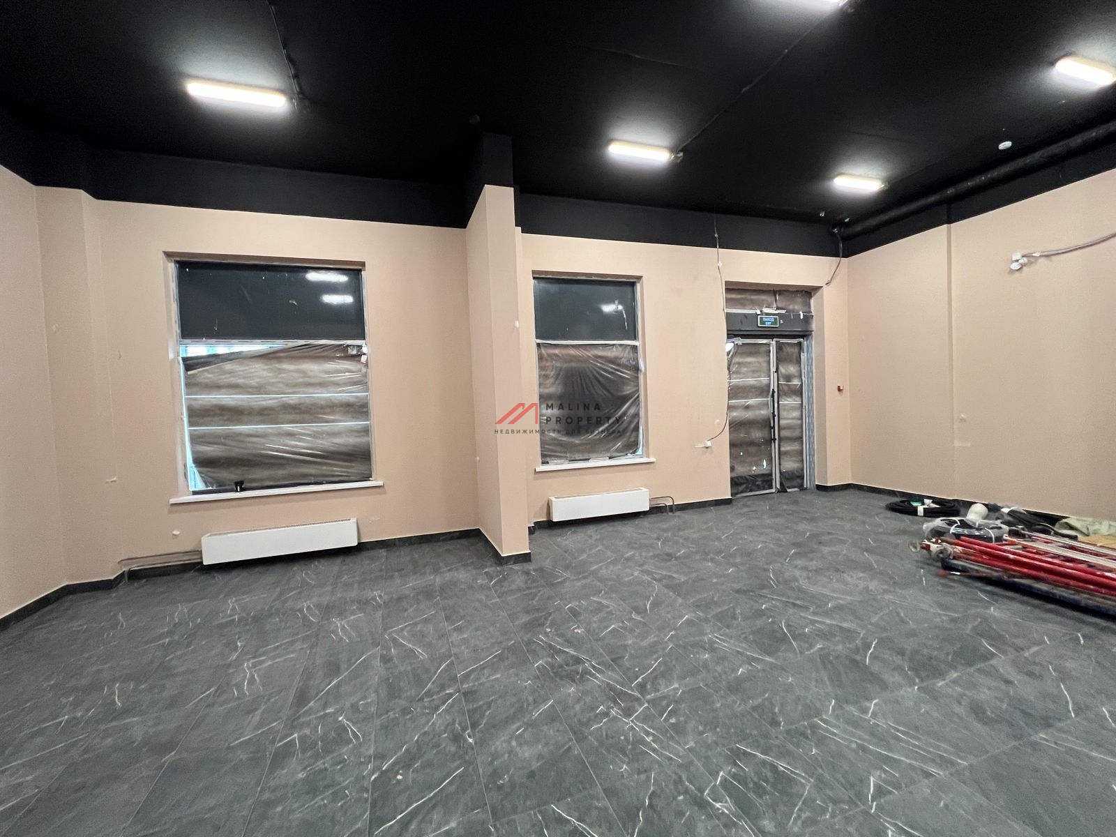 Продажа  торгового помещения в ЖК Бунинские Луга 