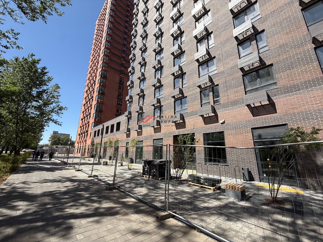 Продажа торгового помещения в ЖК "2-й Нагатинский"  