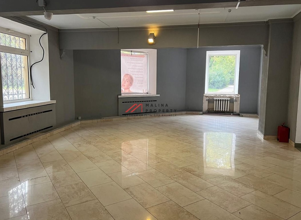 Продажа торгового помещения с супермаркетом Дикси