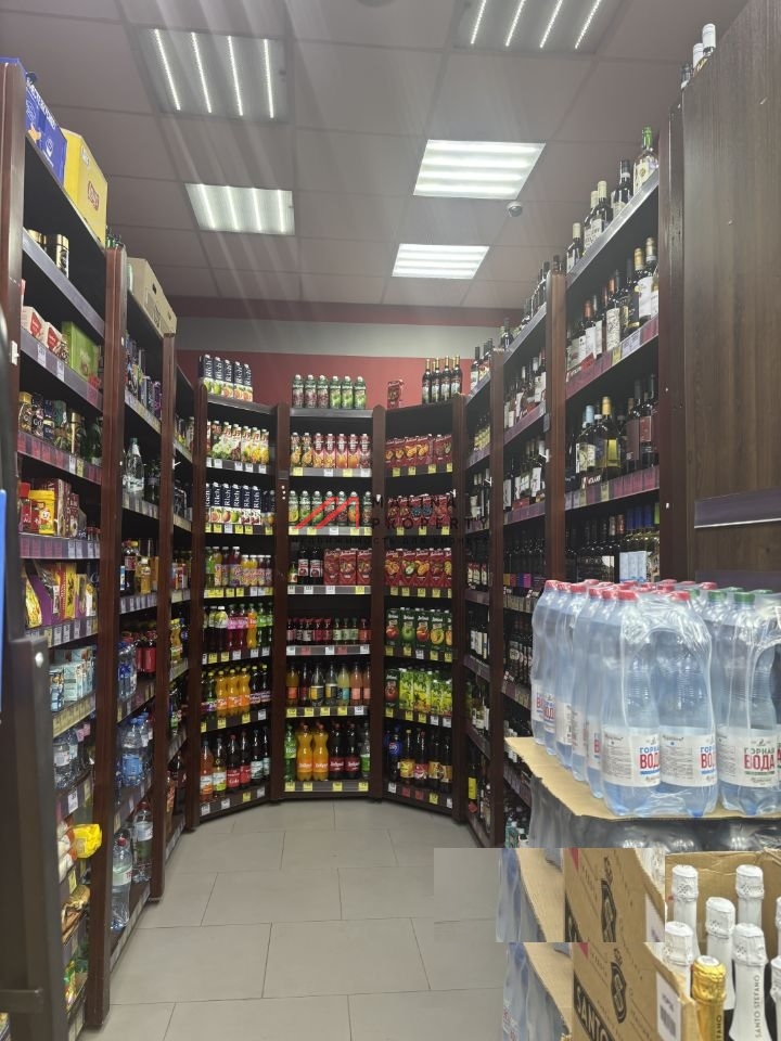 Продажа торгового помещения с арендатором "Бристоль" 