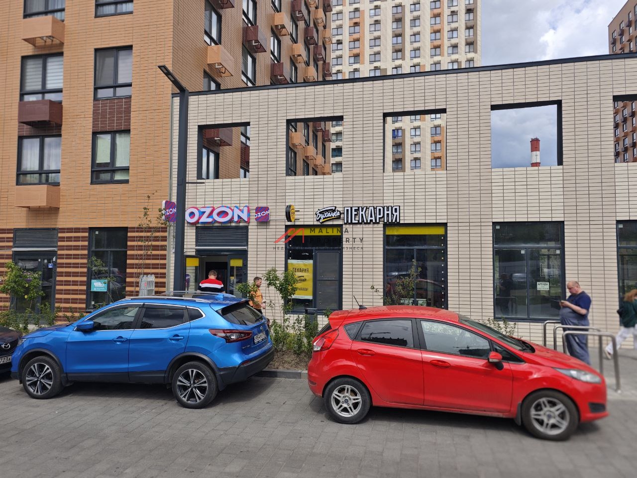 Продажа торгового помещения с пекарней Буханка и Озоном