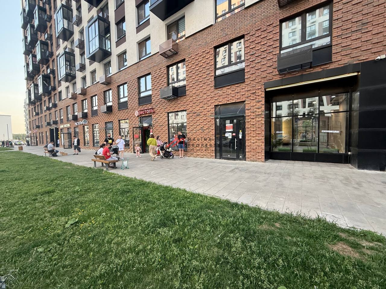 Аренда помещения в ЖК "Пригород Лесное" 