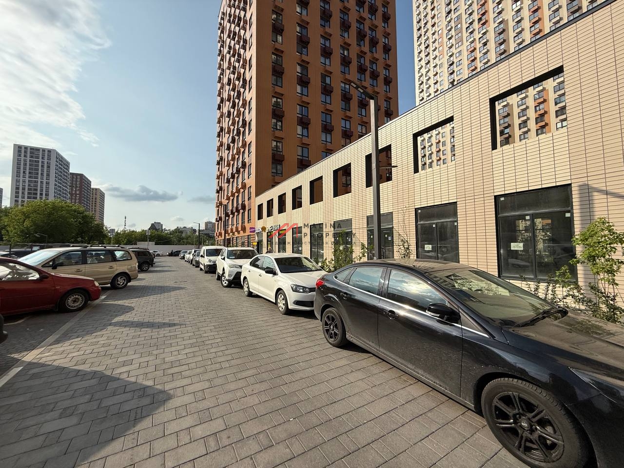 Продажа помещения в ЖК "Открытый Парк" 1-я линия