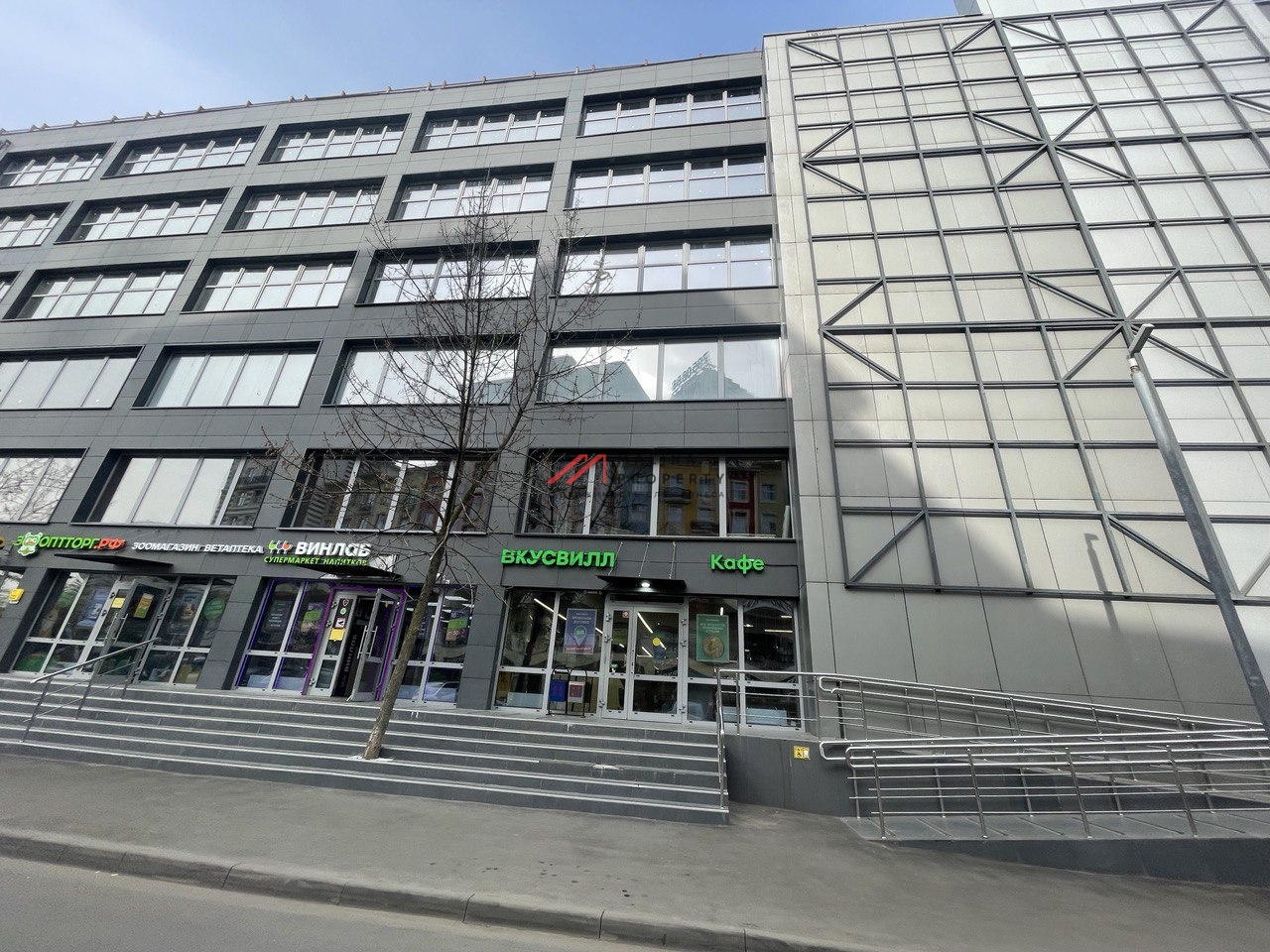 Продажа торгового помещения с арендатором Ozon