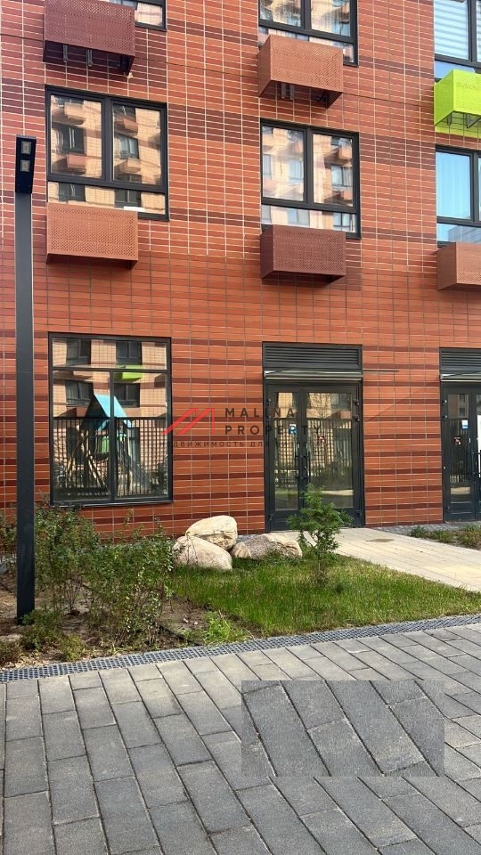 Продажа торгового помещения в ЖК "Бунинские луга"