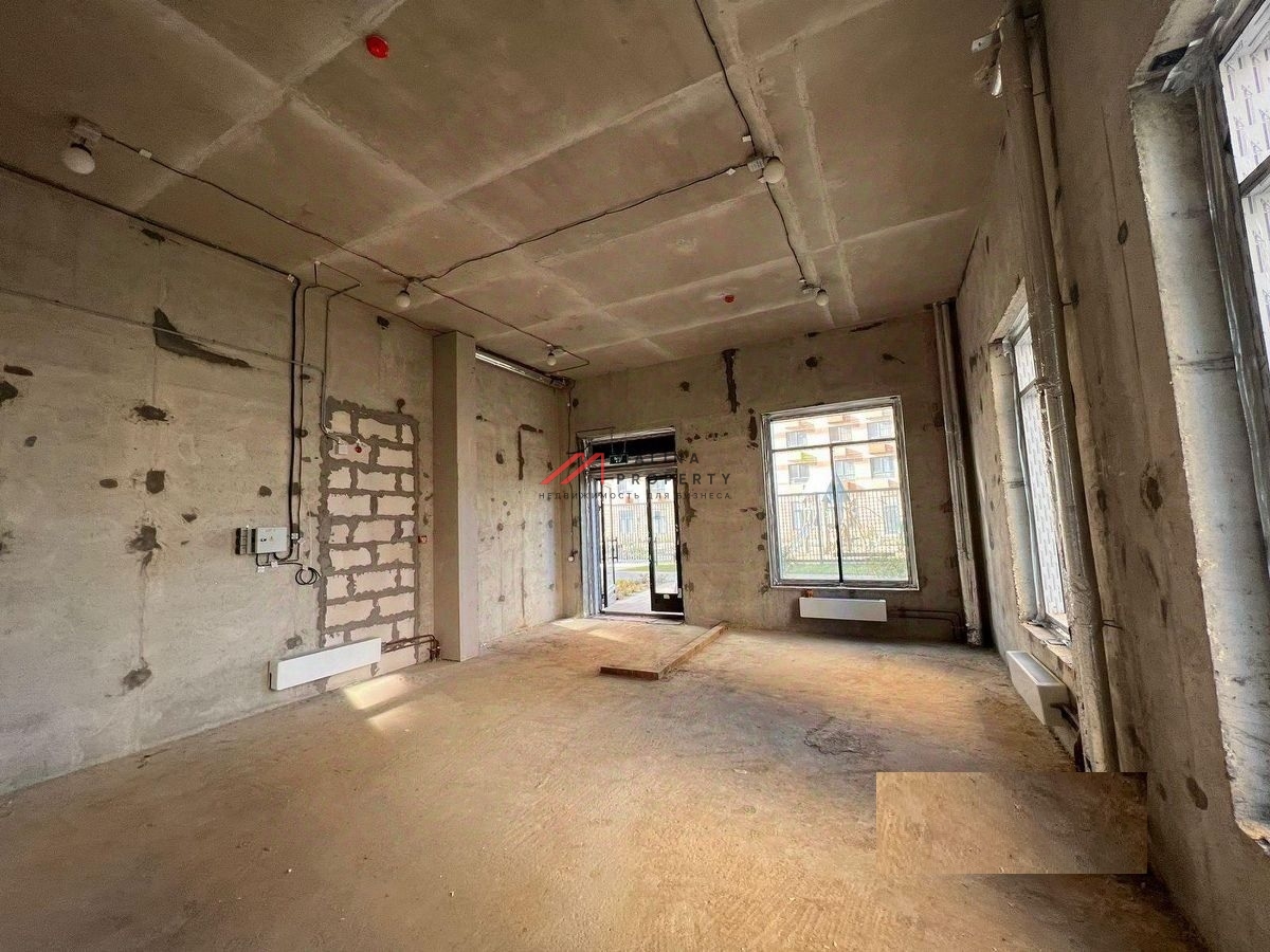 Продажа торгового помещения в ЖК "Бунинские луга"