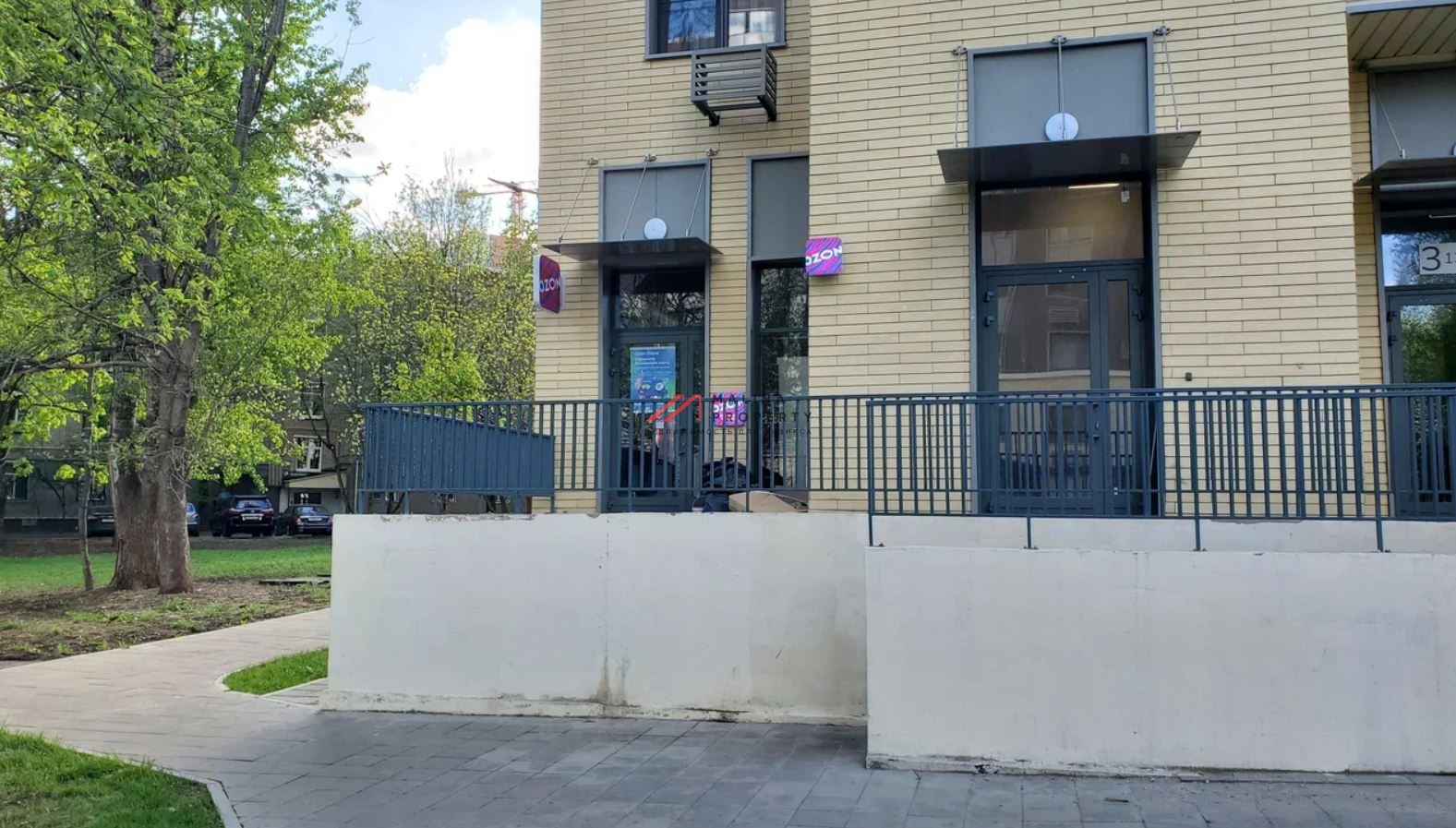 Продажа нежилого помещения в новом доме в Москве