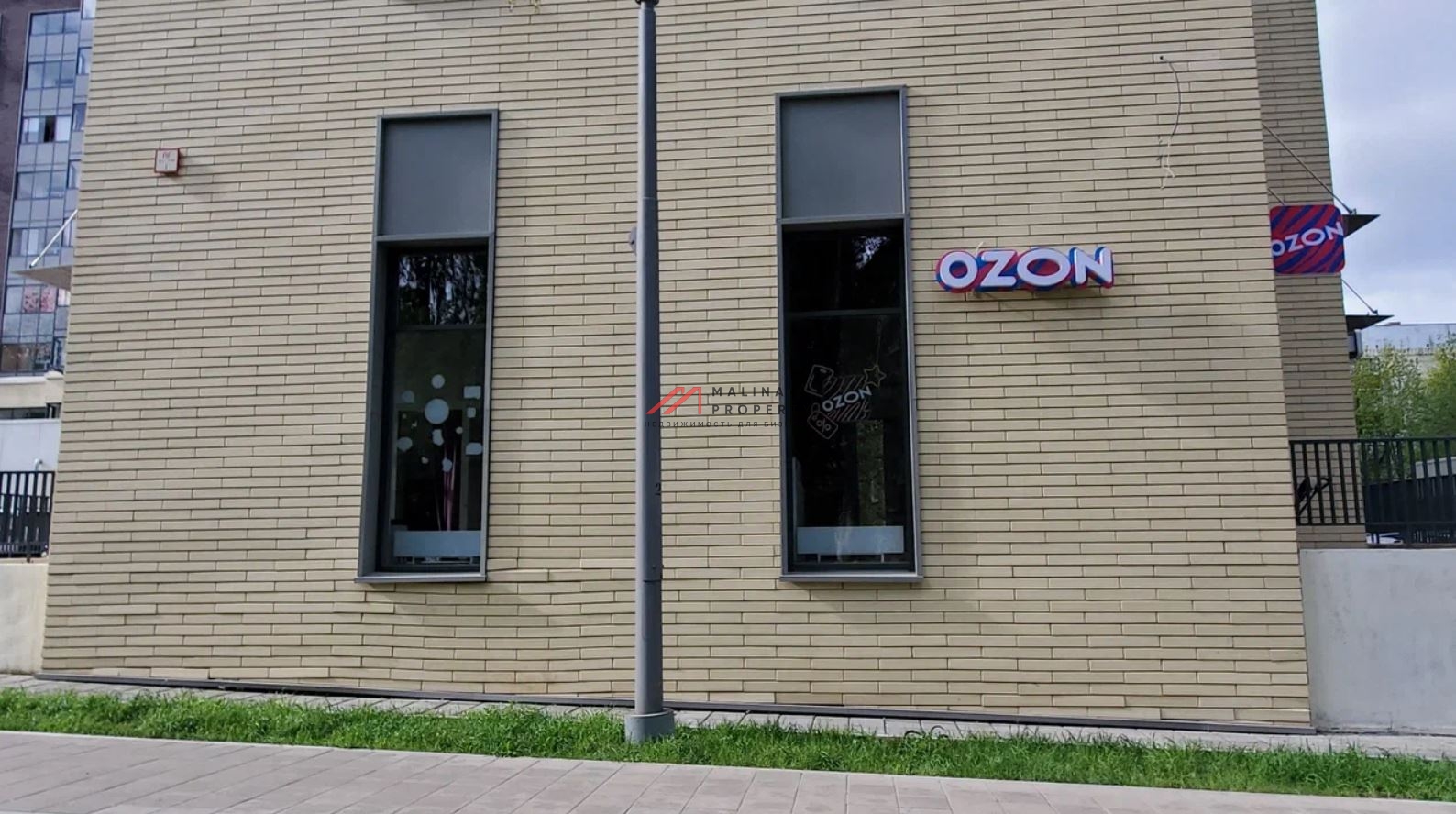 Продажа нежилого помещения в новом доме в Москве