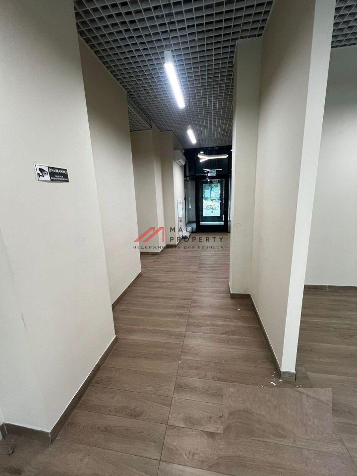 Продажа торгового помещения в новом доме 