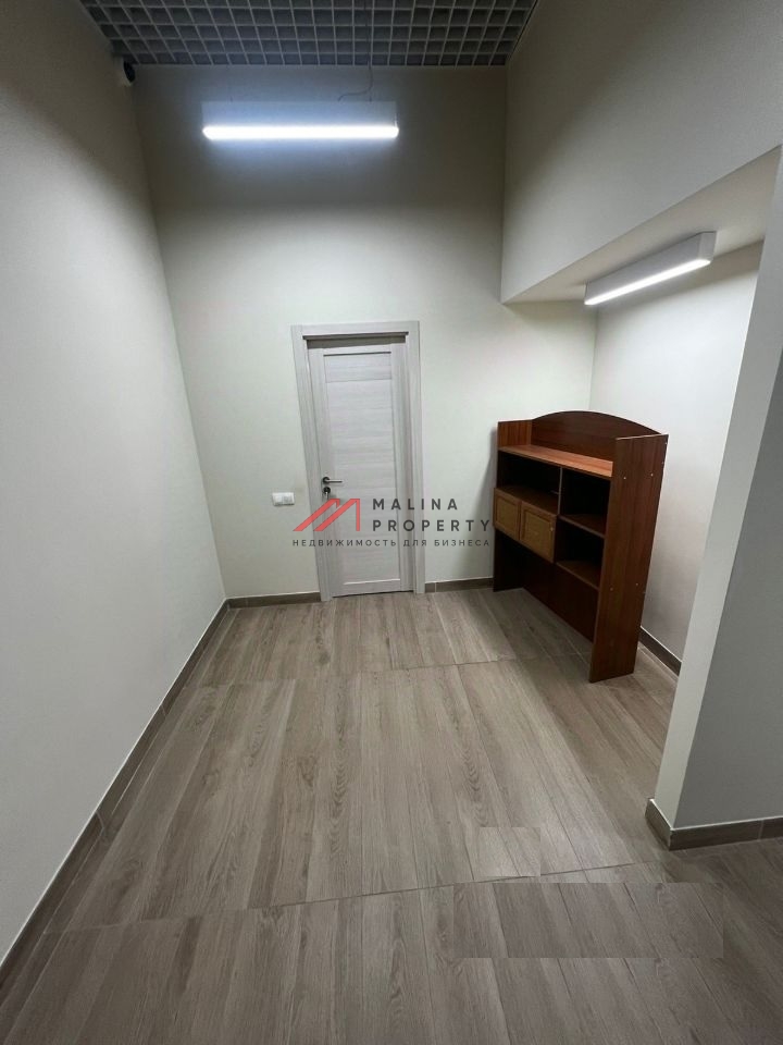 Продажа торгового помещения в новом доме 