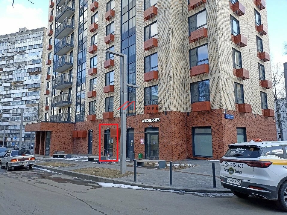 Продажа торгового помещения в новом доме 