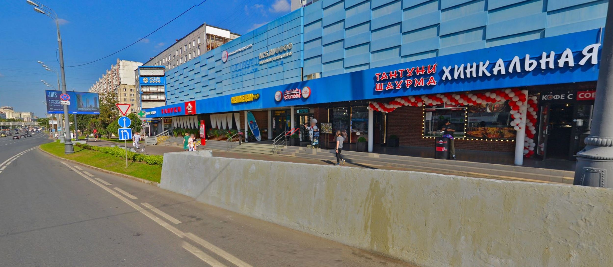 Аренда торгового помещения у метро Октябрьское поле