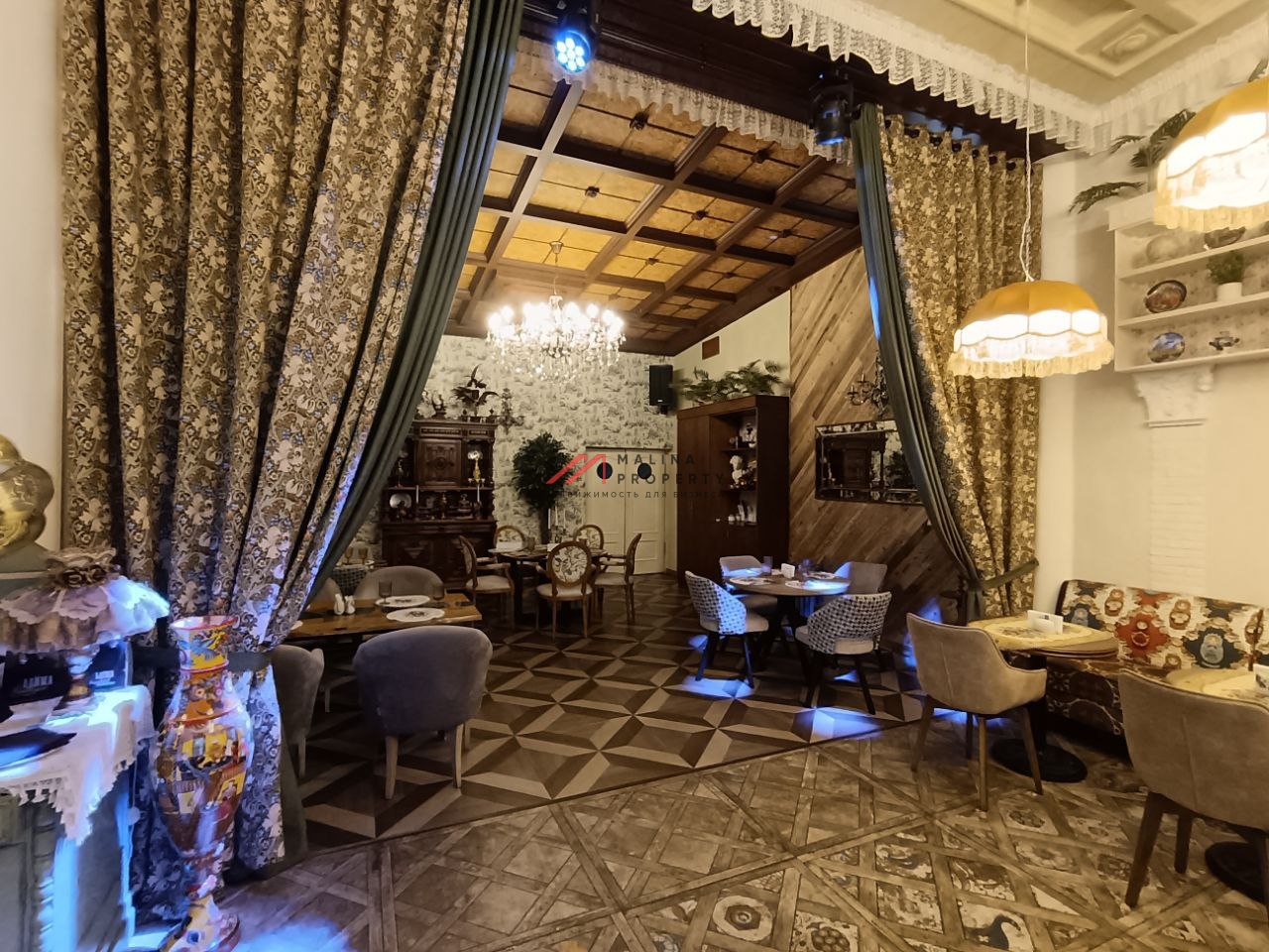 Продажа торгового центра в поселке Барвиха-Клаб