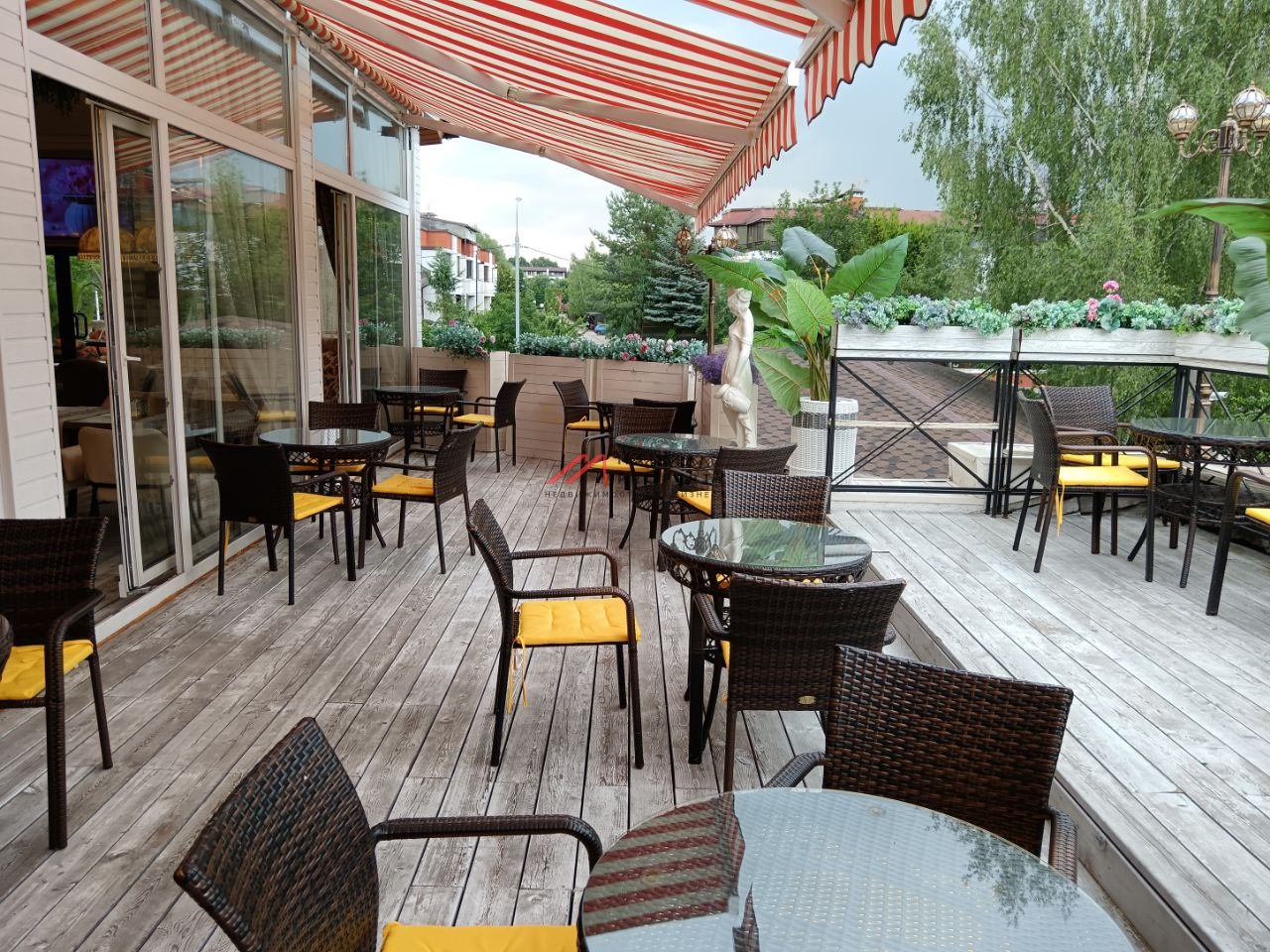 Продажа торгового центра в поселке Барвиха-Клаб