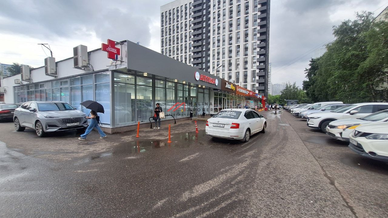 Продажа помещения с арендаторами у метро Коньково