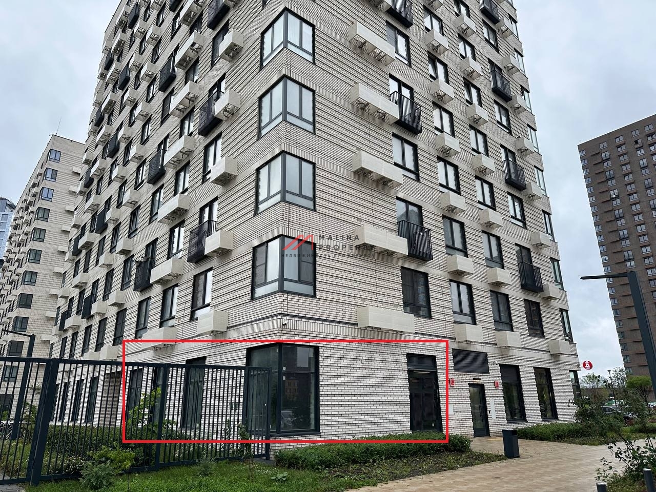 Аренда торгового помещения в ЖК "Holland park" 