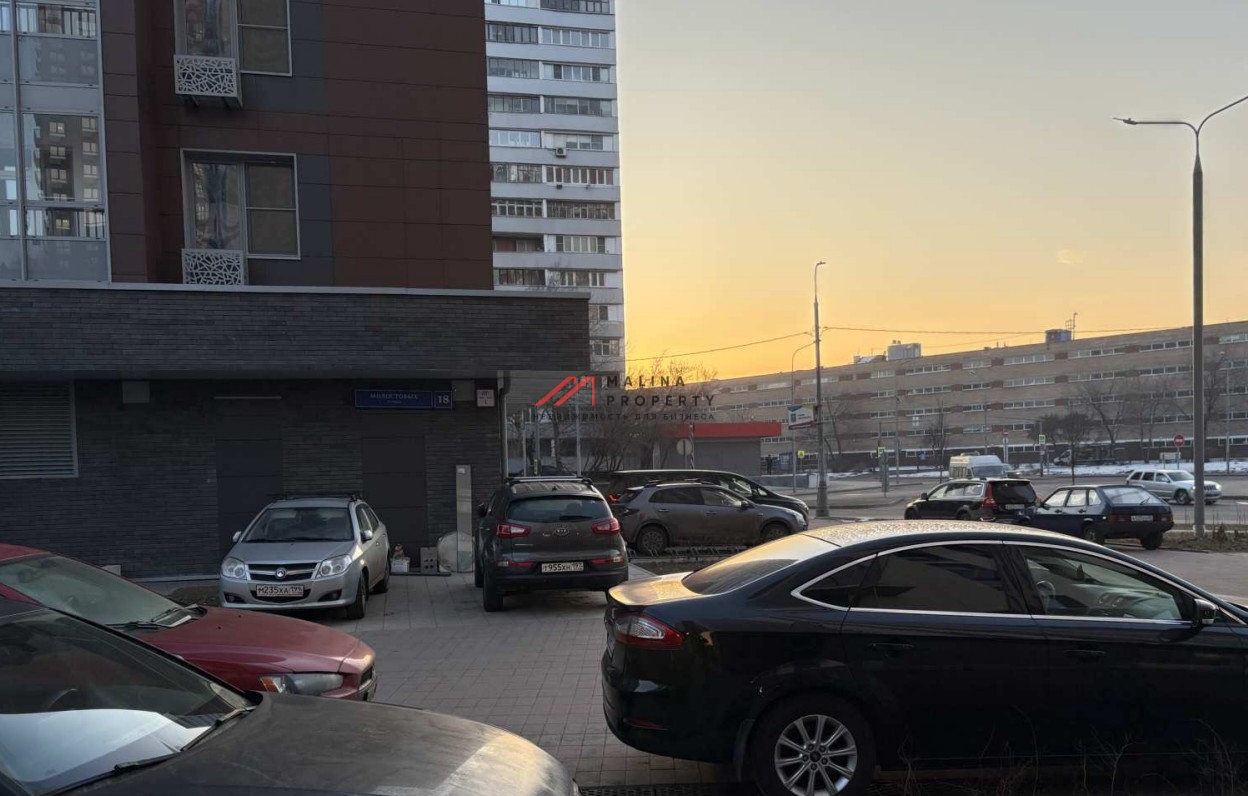 Продажа торгового помещения с арендатором аптека Вита