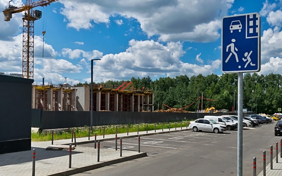 Продажа торгового помещения в  ЖК "Южная Битца" 