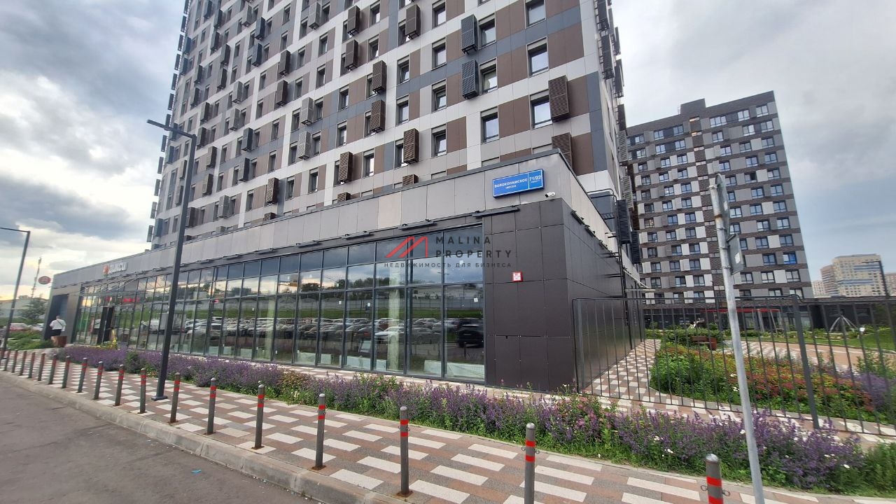 Продажа помещения с арендатором Дикси у метро Спартак