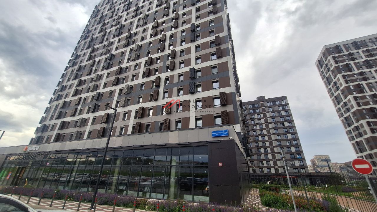 Продажа помещения с арендатором Дикси у метро Спартак