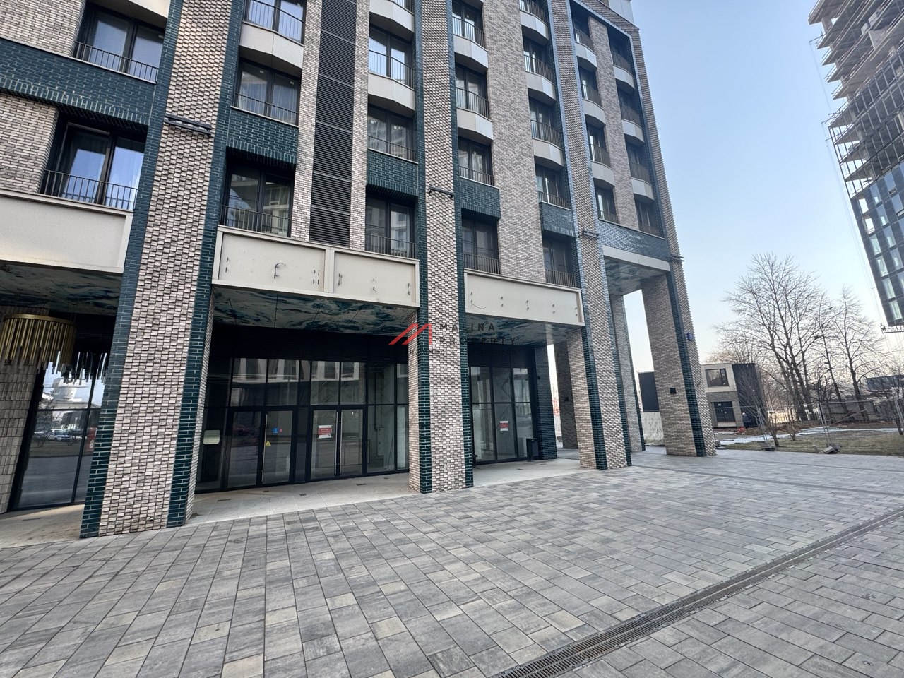 Продажа торгового помещения в жилом комплексе "EVER"