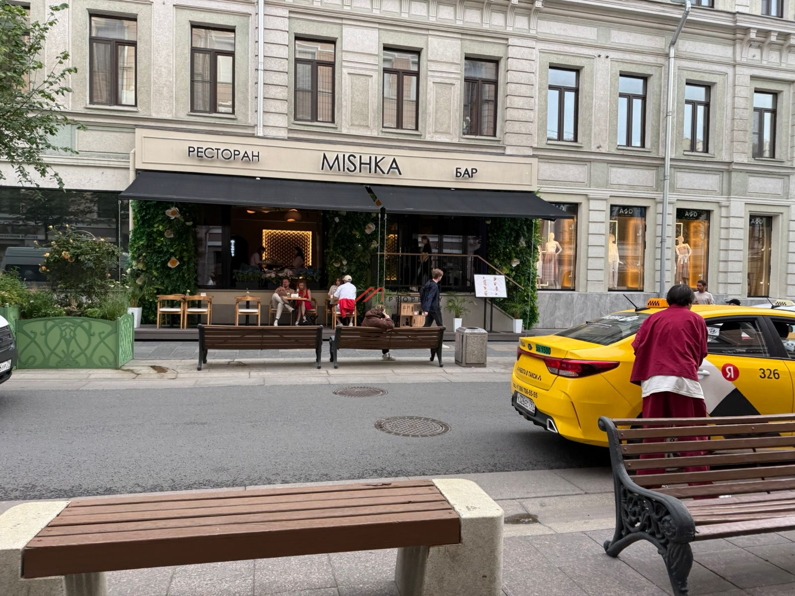 Продажа торгового помещения в центре Москвы