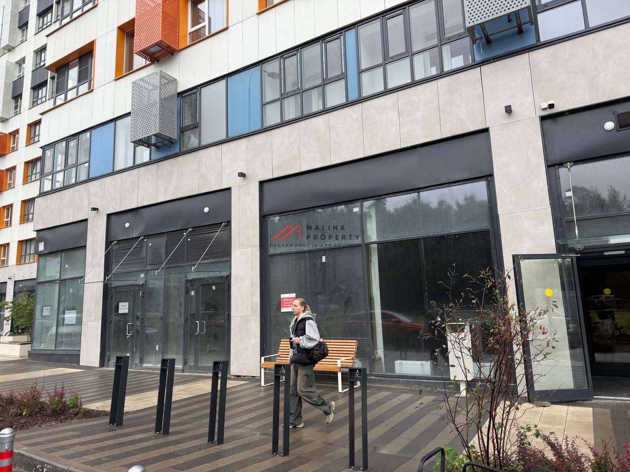 Продажа коммерческого помещения в ЖК "Спутник"