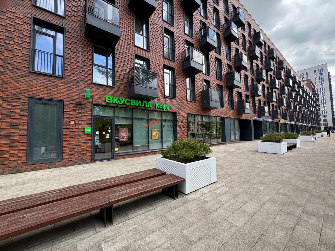 Продажа помещения с арендаторами на Тульской