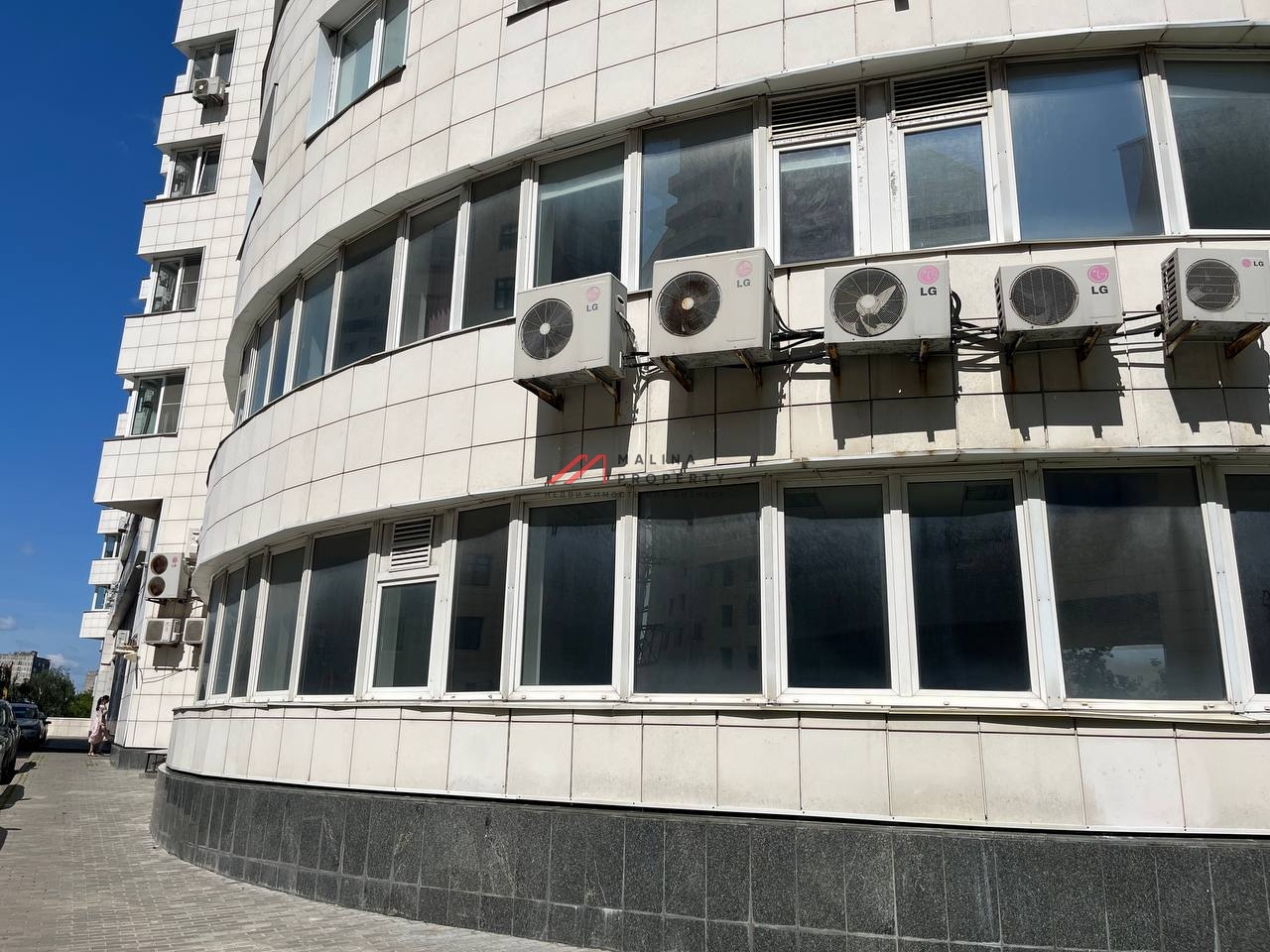 Аренда коммерческого помещения в ЖК «Континенталь»