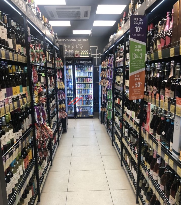 Продажа помещения с арендатором Винлаб 