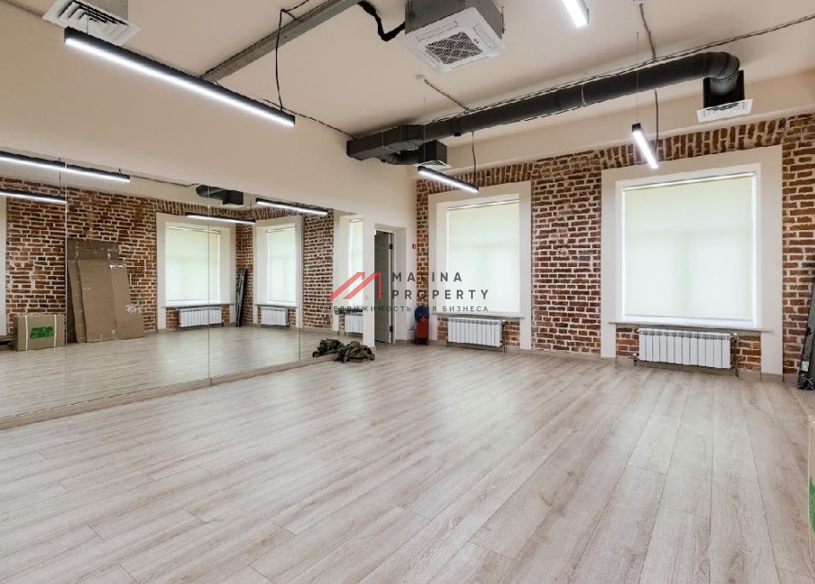 Аренда торгового особняка  в центре