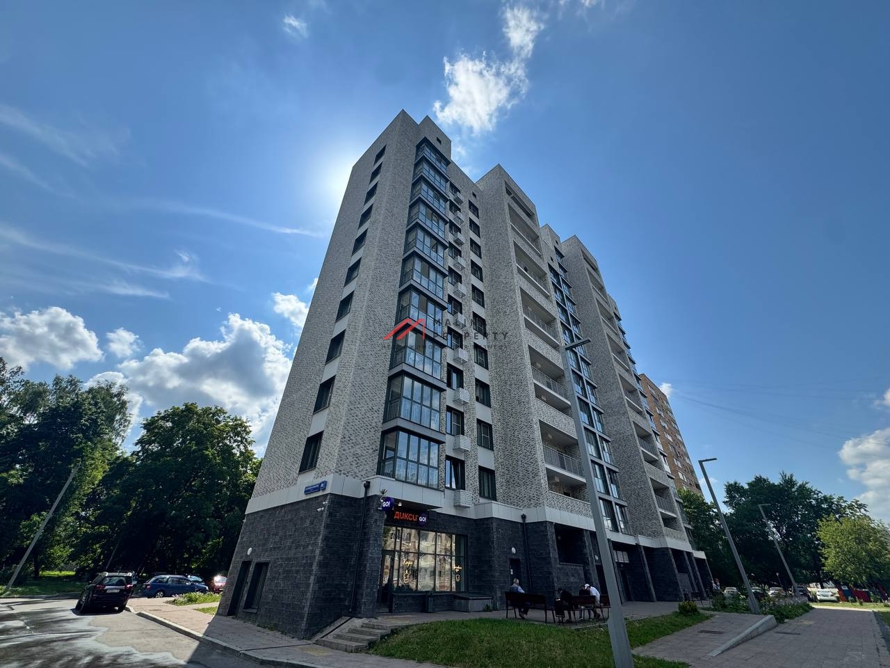 Продажа помещения с арендатором Дикси Go