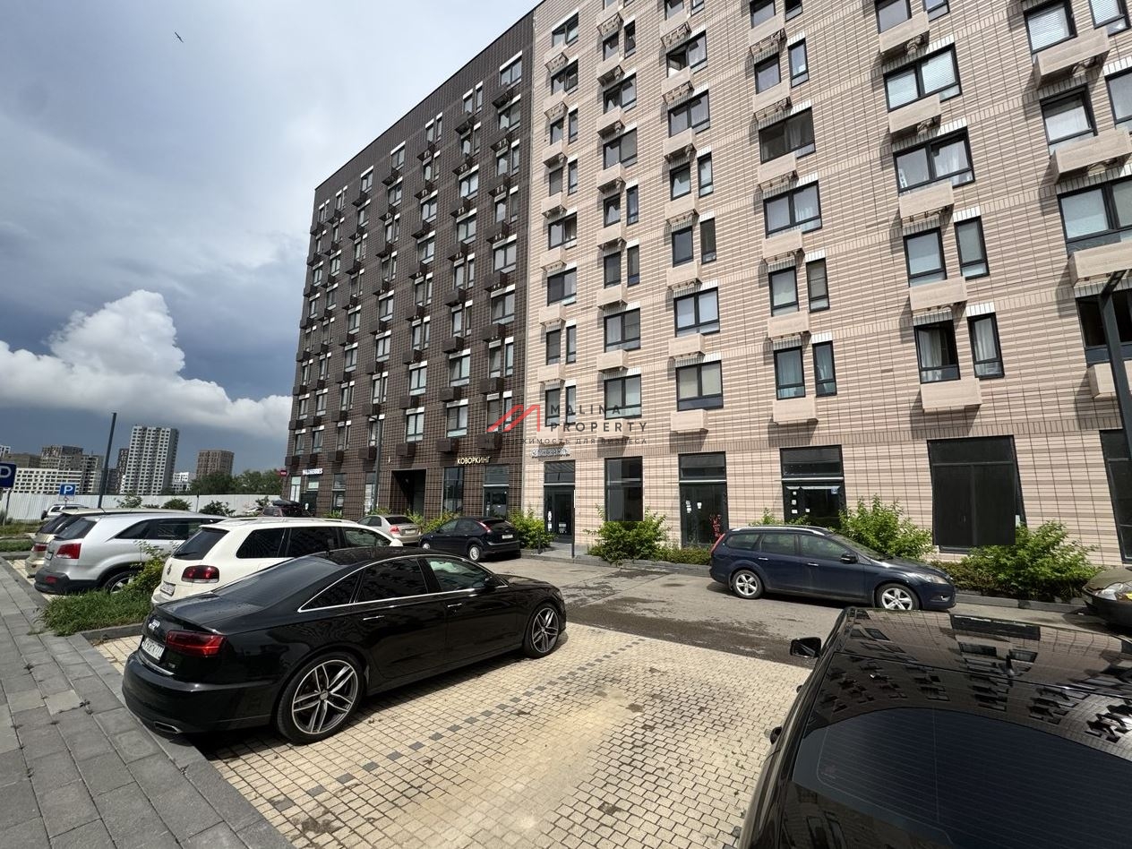 Продажа торгового помещения в ЖК "Бунинские луга" 