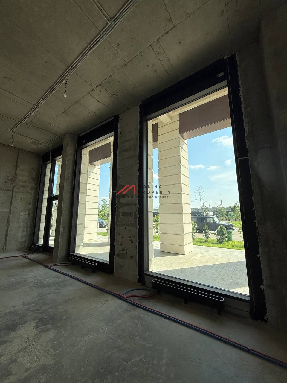 Аренда торгового помещения в жилом комплексе "Остров"