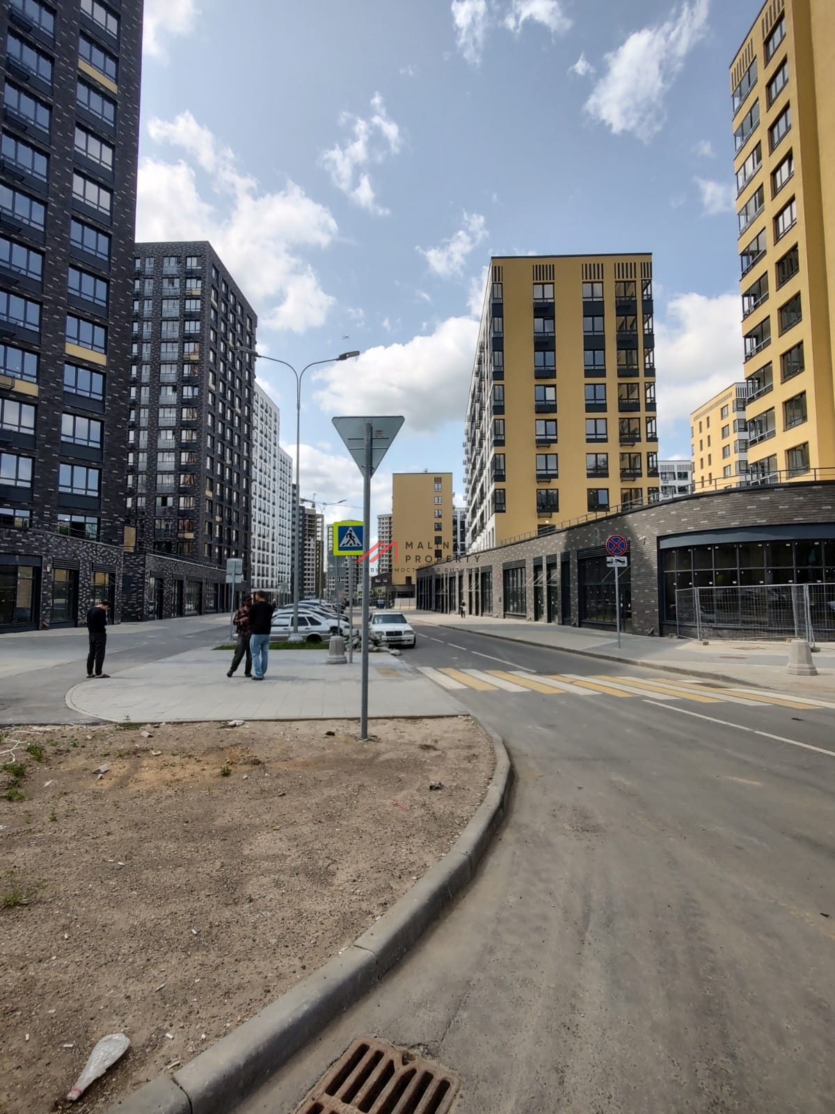 Аренда торгового помещения в ЖК "Скандинавия центр" 