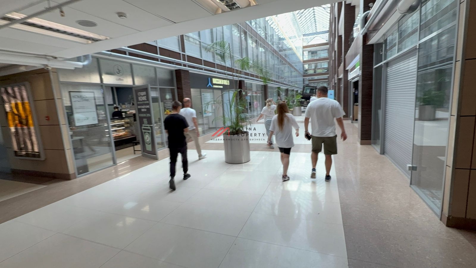 Продажа торгового помещения в БЦ "Омега Плаза"