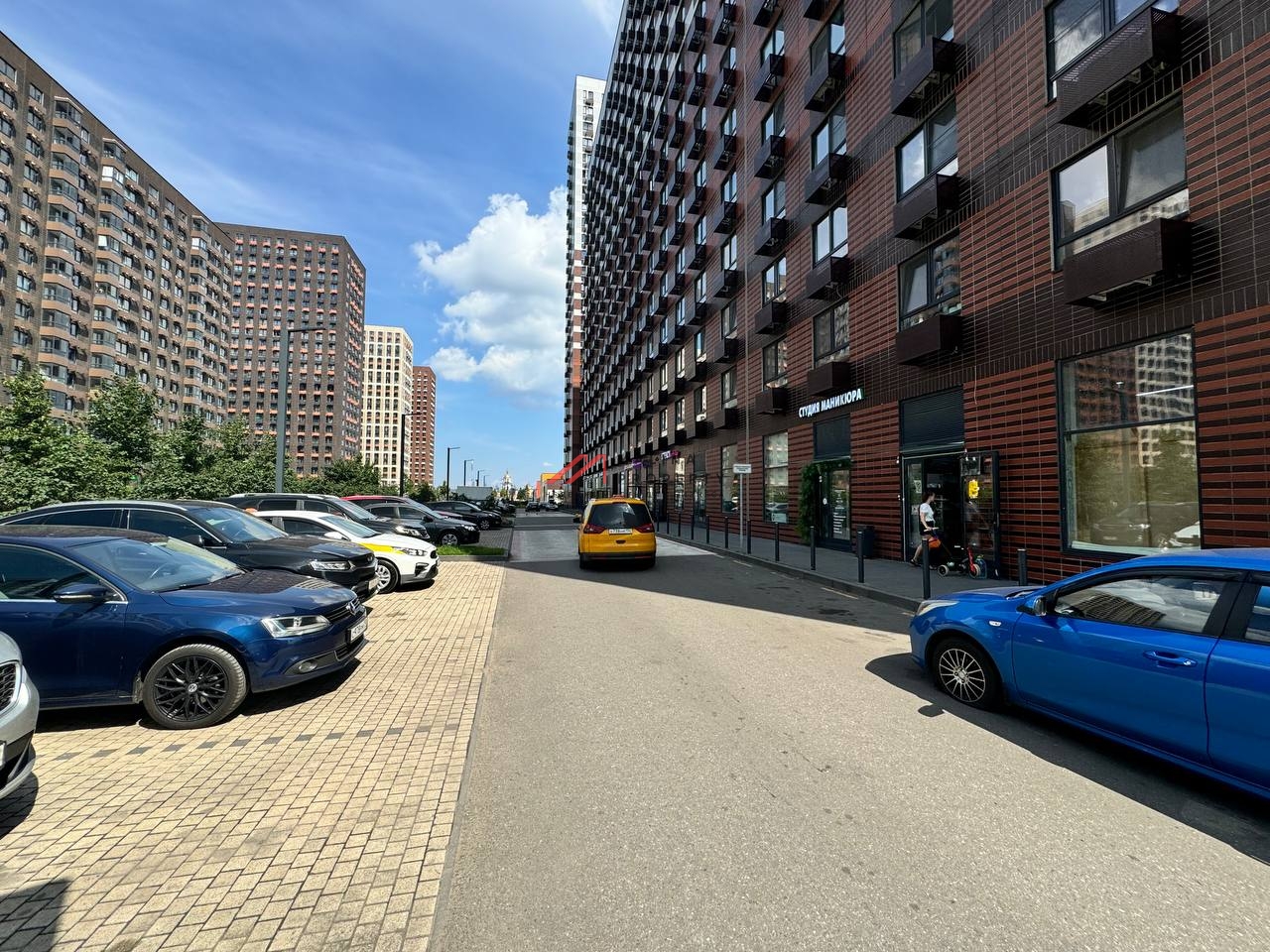 Продажа нежилого помещения в ЖК Белая Дача