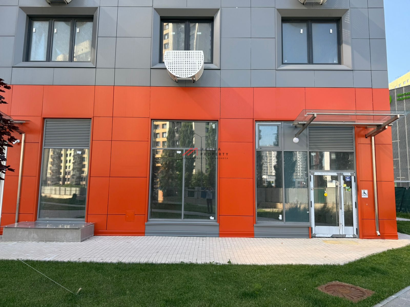 Аренда торгового помещения  рядом с метро Рассказовка 