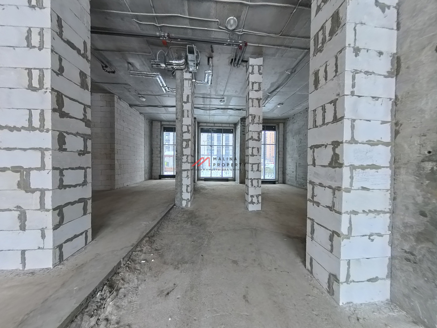 Аренда торгового помещения в новом доме